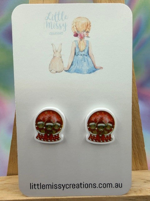 Snow Globe Studs