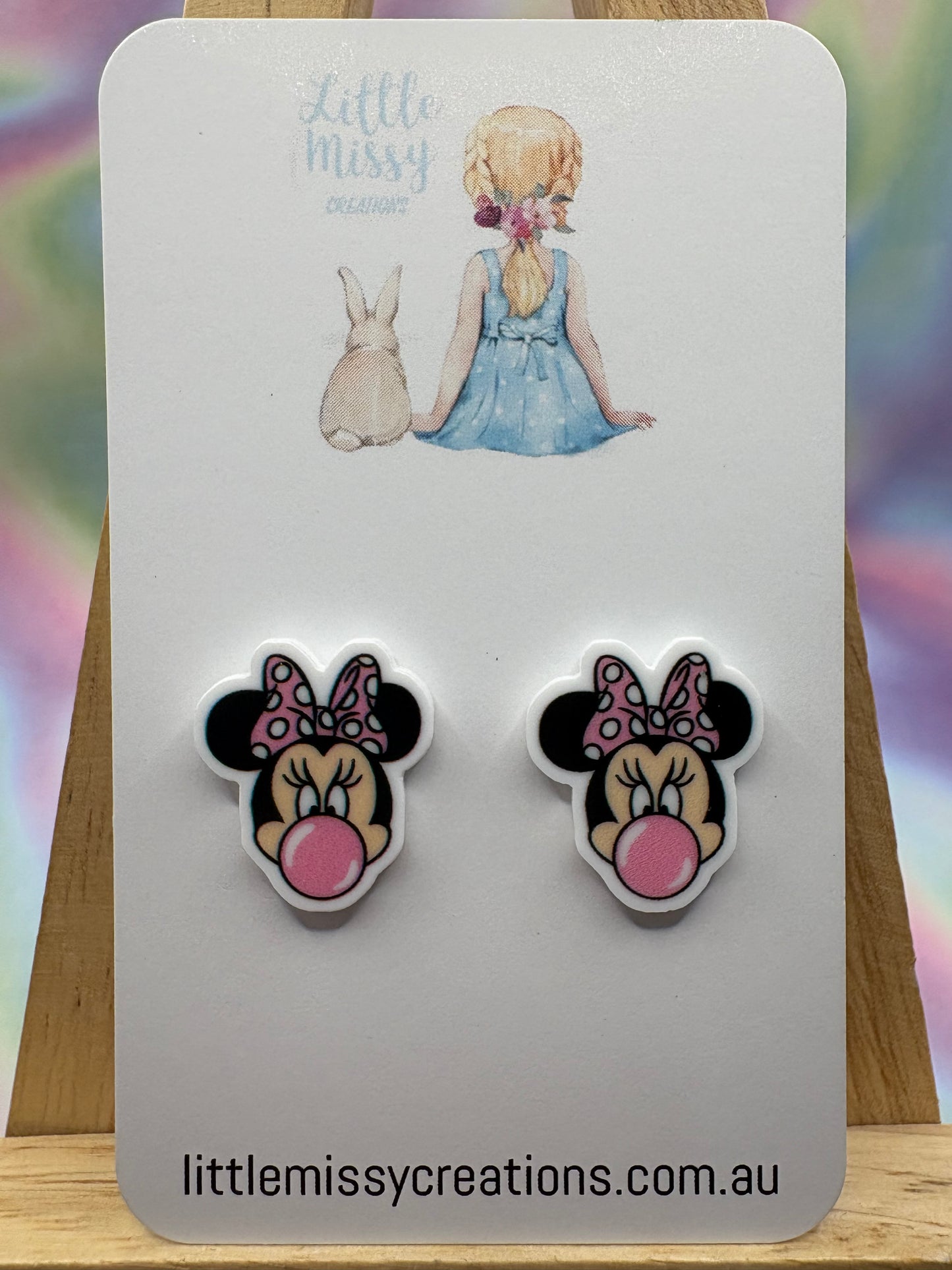 Minnie blowing Bubble Studs