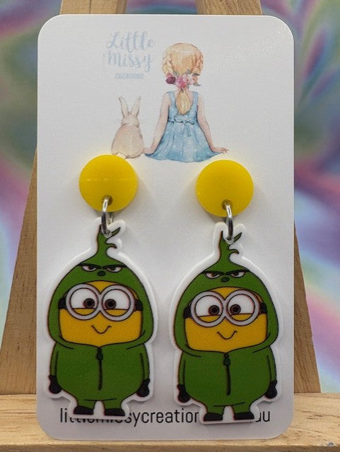 Minion in Grinch costume Dangles