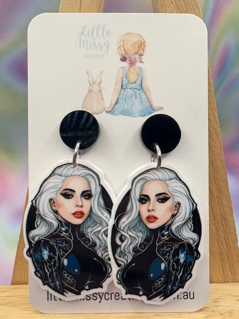 Lady Gaga Dangles